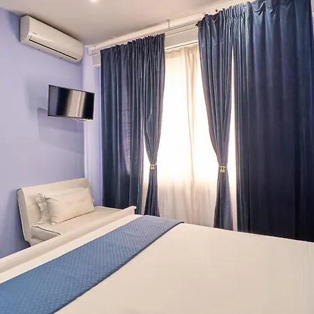 La Marina 4*