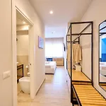 Konukevi La Marina 4*