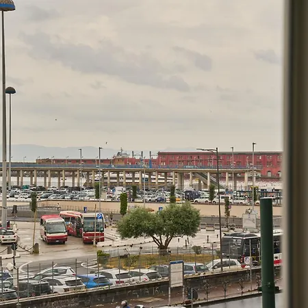 La Marina نابولي