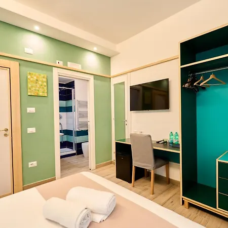 La Marina 4* Νάπολη