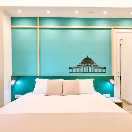 La Marina 4*